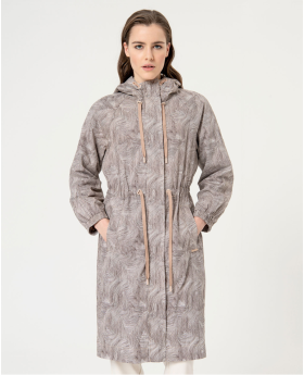 Surkana Parka  Larga, Con Estampado Y Polar Interior.